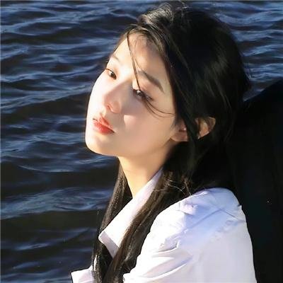 村主任和他的女友